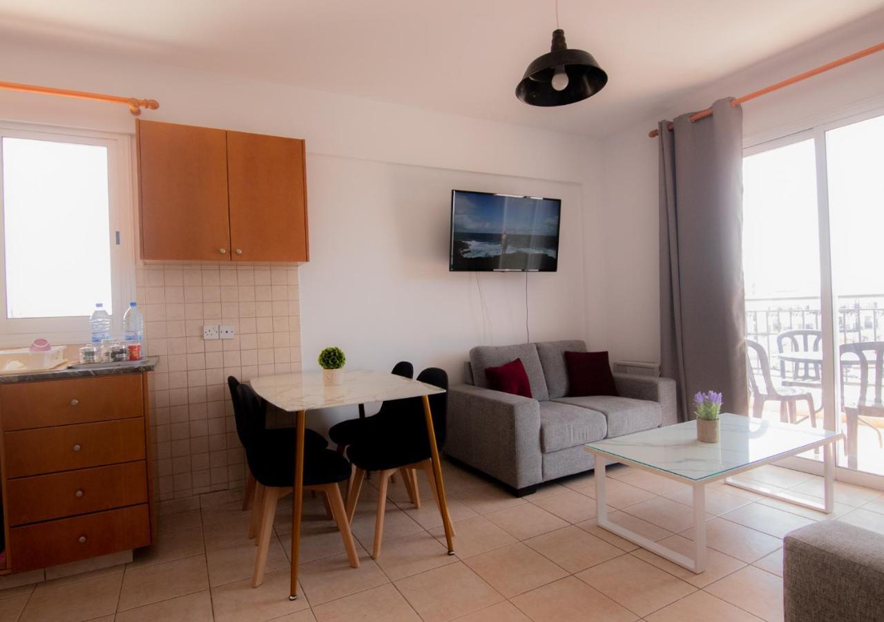 Amelia Two Bedroom Apartment - 202 Paphos 外观 照片